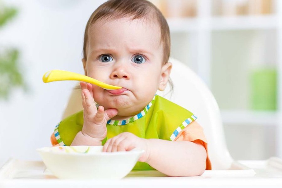 რა ასაკიდან უნდა ჩამოუყალიბდეს ბავშვს სწორი კვების უნარ-ჩვევები