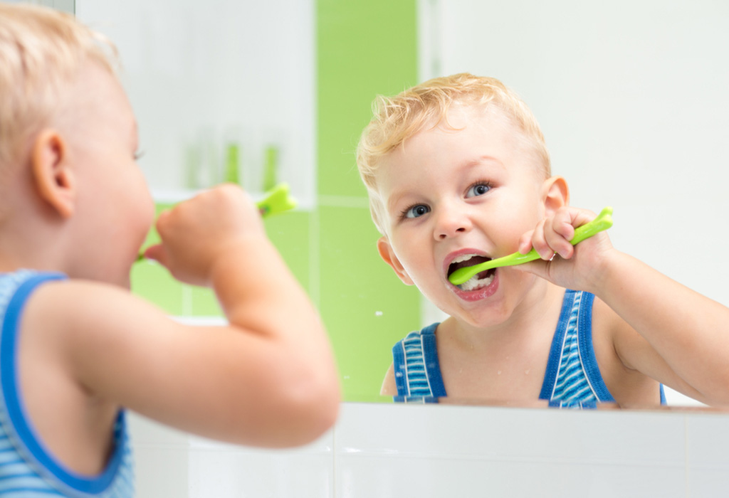 როგორ შევარჩიოთ კბილის პასტა და ჯაგრისი ბავშვებისთვის სწორად?